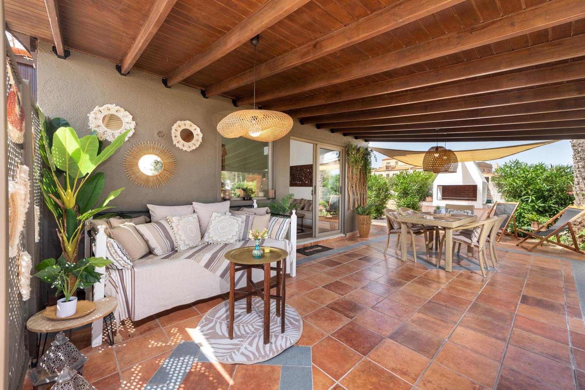 Ilaira Sea View Bungalow เกนนาดี ภายนอก รูปภาพ
